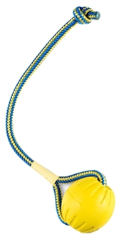 STARMARK SWING 'N FLING DURAFOAM FETCH BAL AAN KOORD MEDIUM 7 CM